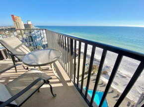 Pelican Walk 902